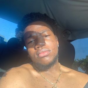 Meet your Posher, Leon